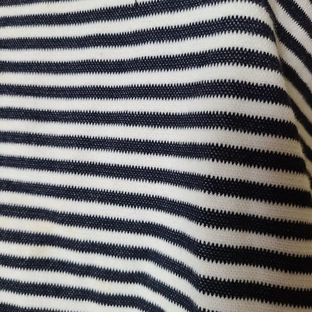Express Striped Short Sleeve Top - Picture 2 of 8